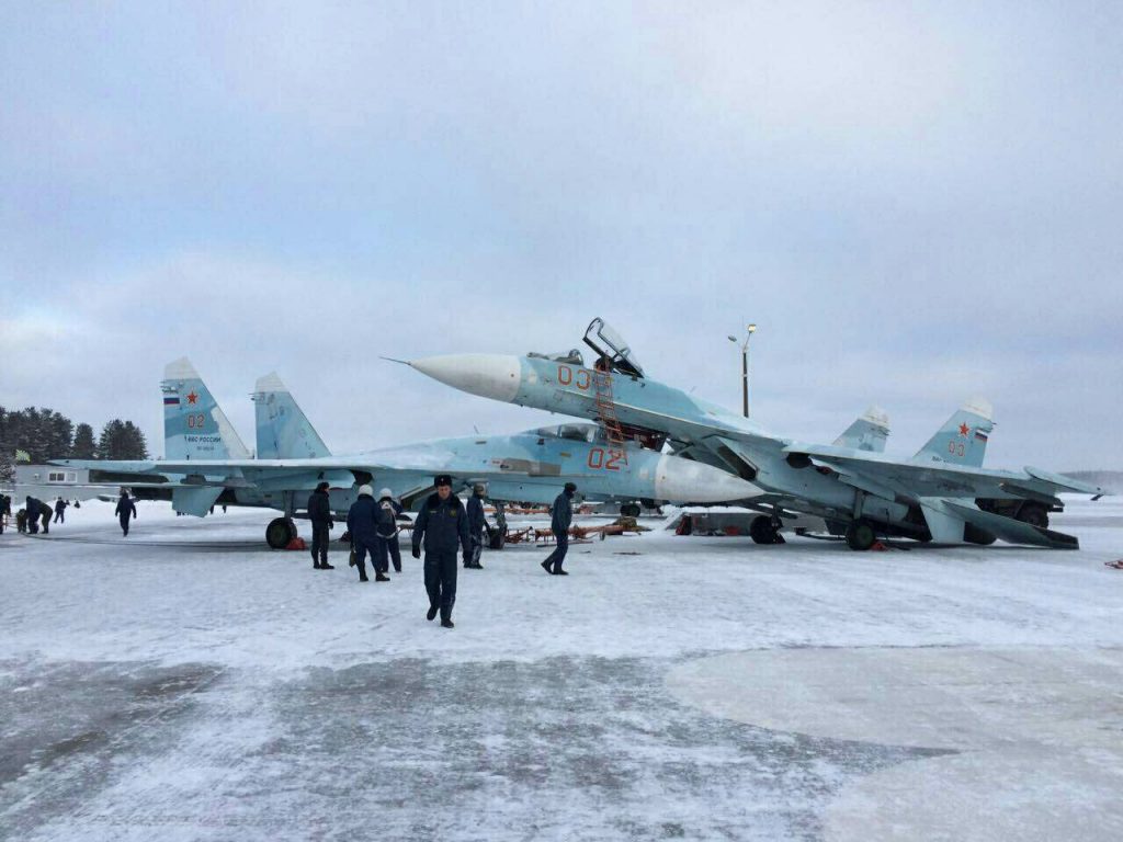 su27ub-crash-to-each-other