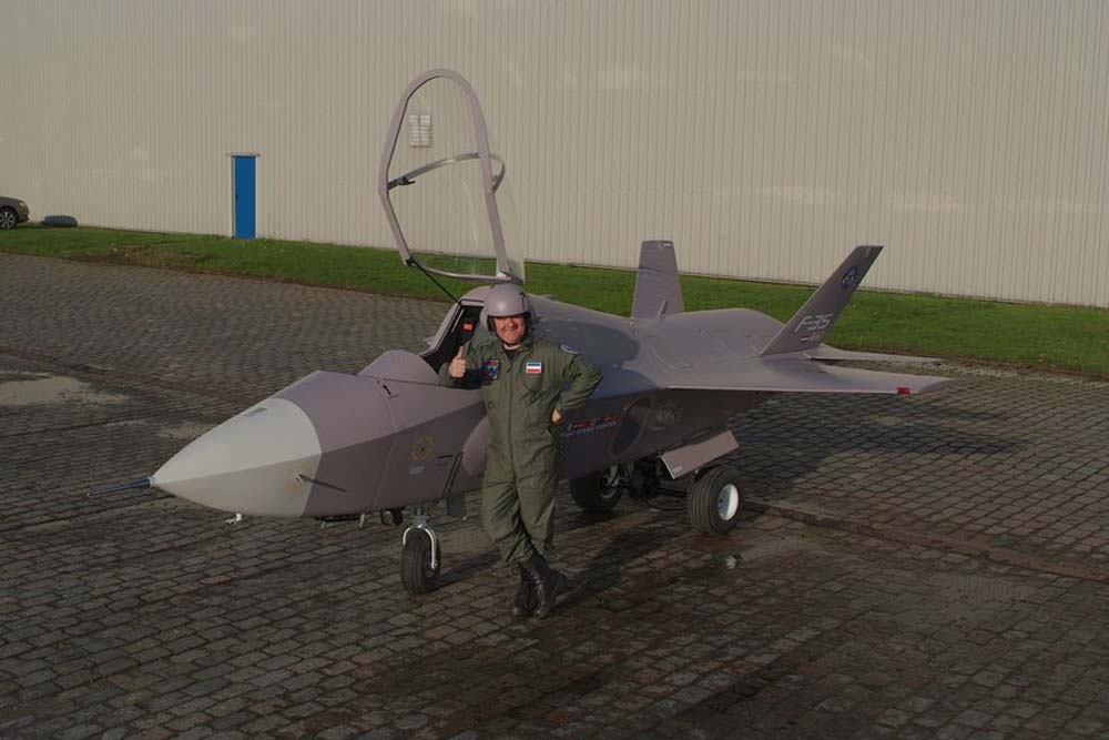 F-35 srinking