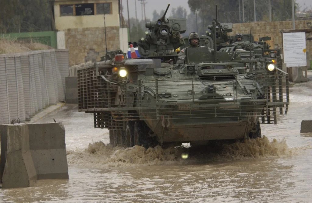 Stryker &sigma;&epsilon; &pi;&omicron;&lambda;&epsilon;&mu;&iota;&kappa;ή &alpha;&pi;&omicron;&sigma;&tau;&omicron;&lambda;ή &sigma;&tau;&omicron; &Iota;&rho;ά&kappa;