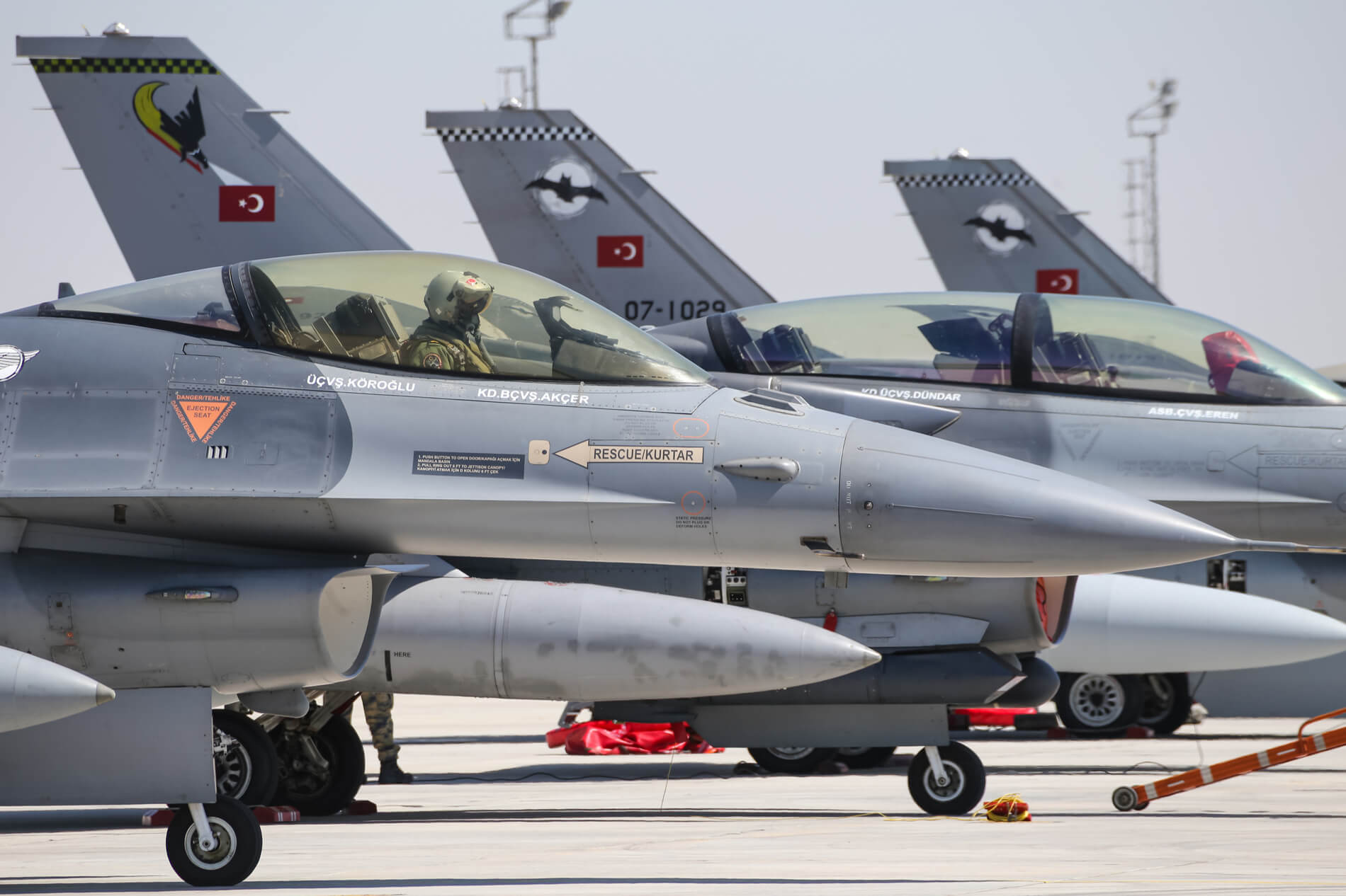 f-16_fighter_jets_of_the_turkish_air_force-4.jpg