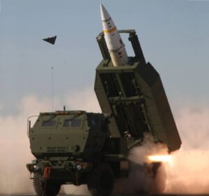 ΗΠΑ: Επιβεβαιώνει την παράδοση πυραύλων ATACMS στην Ουκρανία