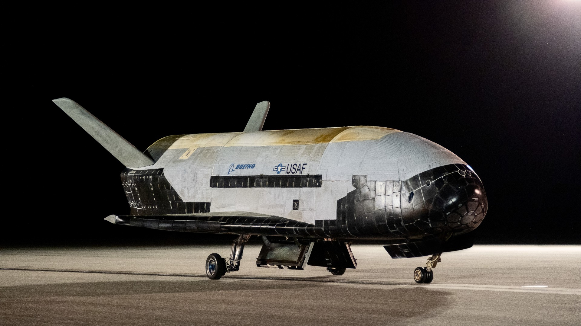 A USAF X-37B began its final mission