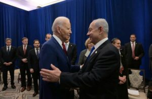 Δημοκρατικοί πιέζουν τον Μπάιντεν να εξετάσει το ενδεχόμενο αναστολής στρατιωτικής βοήθειας στο Ισραήλ