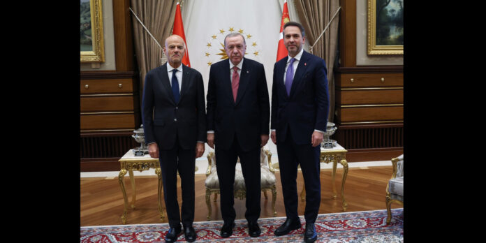 Descalzi_ile_görüşme