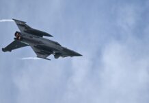 Τα ελληνικά φτερά “χόρεψαν” στο Φλοίσβο – φωτό