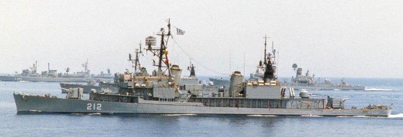 Το Α/Τ ΚΑΝΑΡΗΣ σε πλάγια όψη και σε όψιμη ελληνική διαμόρφωση.
