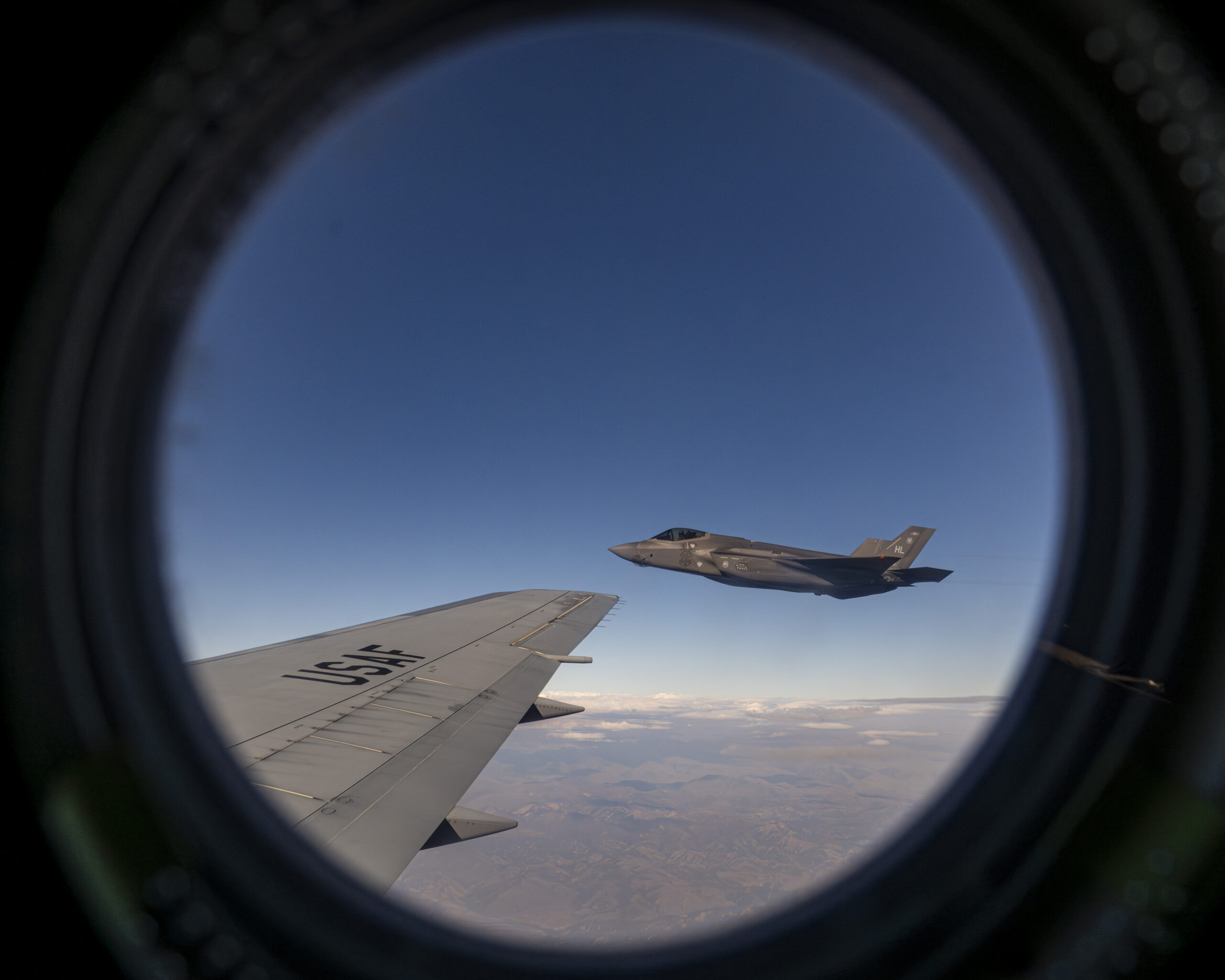 F-35A &sigma;&epsilon; &pi;&tau;ή&sigma;&eta; &chi;&omega;&rho;ί&sigmaf; &epsilon;&xi;&omega;&tau;&epsilon;&rho;&iota;&kappa;ά &phi;&omicron;&rho;&tau;ί&alpha;