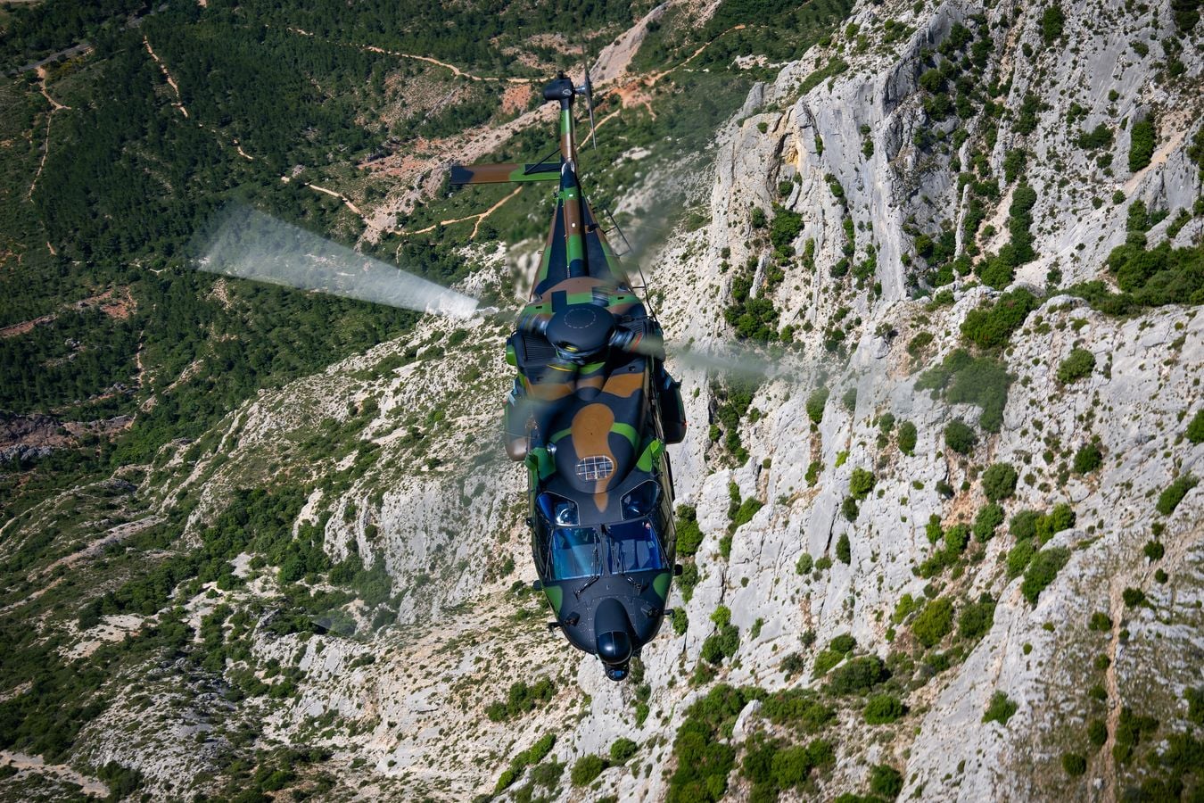 &Mu;&epsilon;&tau;&omega;&pi;&iota;&kappa;ή ά&pi;&omicron;&psi;&eta; NH90 Standard 2 &delta;ί&pi;&lambda;&alpha; &sigma;&epsilon; &omicron;&rho;&epsilon;&iota;&nu;ό ό&gamma;&kappa;&omicron;