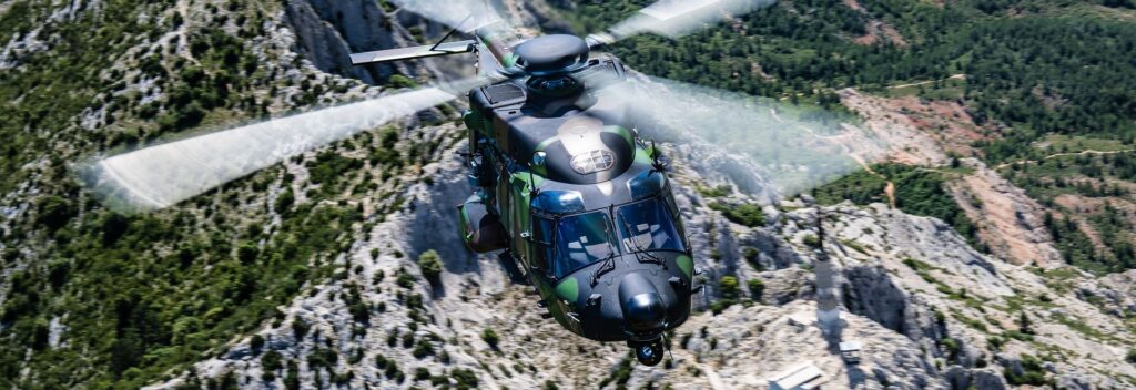 NH90 Standard 2 &sigma;&epsilon; &pi;&tau;ή&sigma;&eta; &pi;ά&nu;&omega; &alpha;&pi;ό &omicron;&rho;&epsilon;&iota;&nu;ό &tau;&omicron;&pi;ί&omicron;