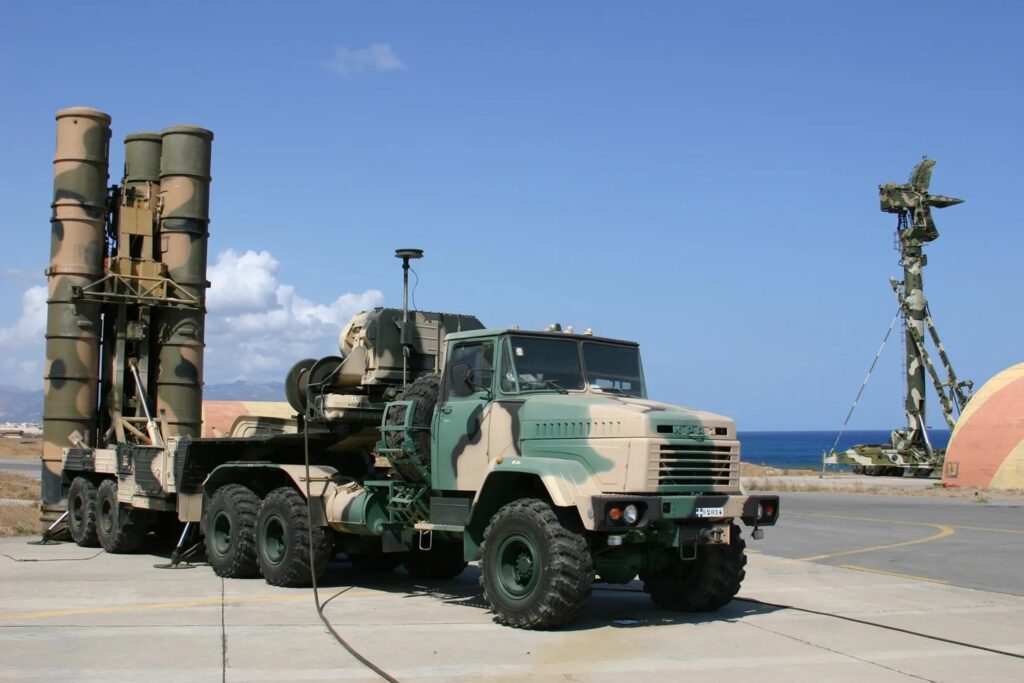 Ελληνικό σύστημα S-300PMU-1 της Πολεμικής Αεροπορίας σε θέση ανάπτυξης