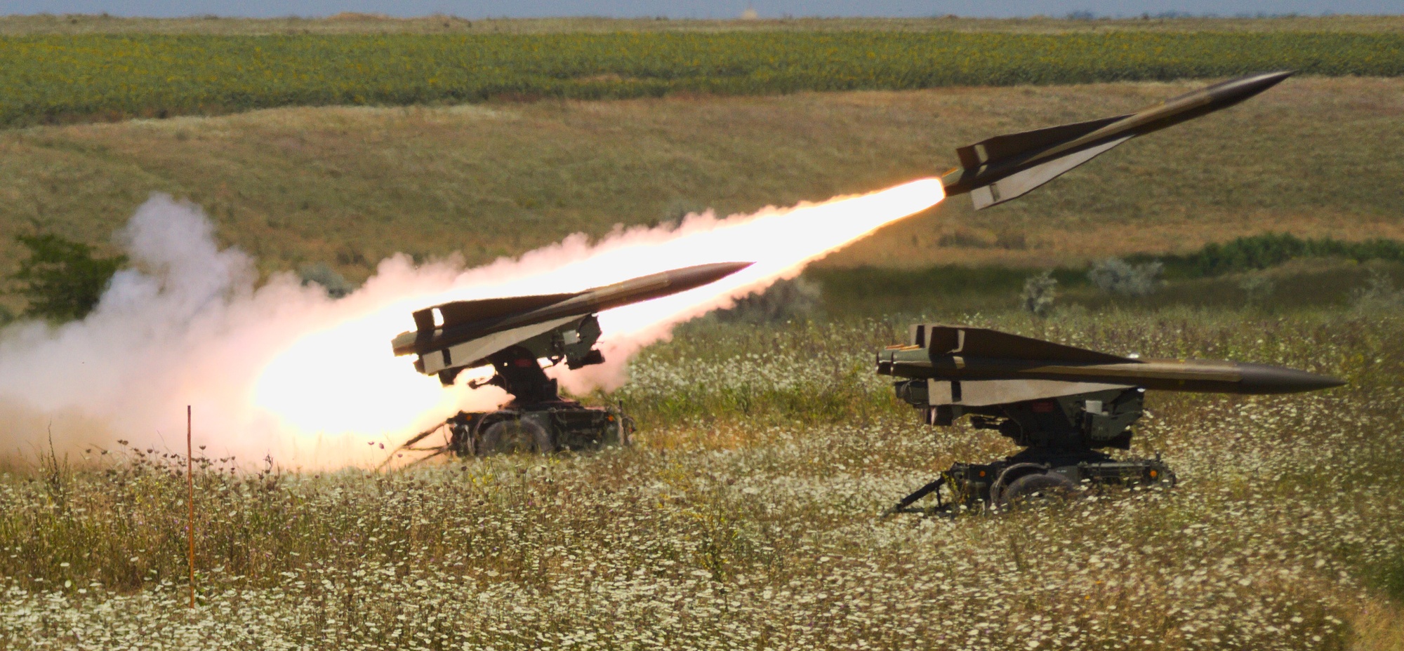 Ρουμανικός εκτοξευτής MIM-23 HAWK κατά τη διάρκεια βολής στη Μαύρη Θάλασσα