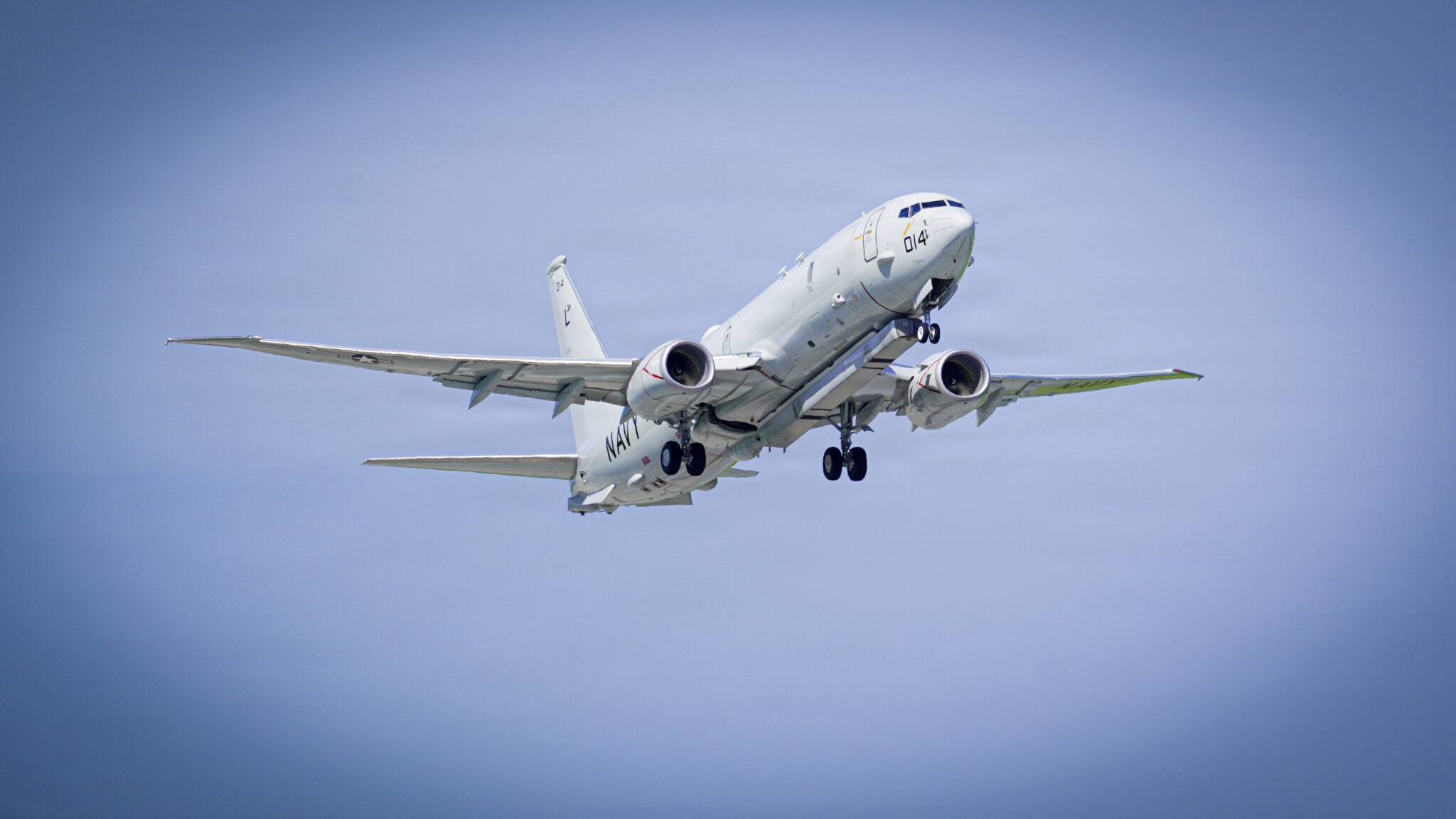Αεροσκάφος ναυτικής συνεργασίας Boeing P-8A Poseidon του Αμερικανικού Ναυτικού απογειώνεται