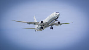Αεροσκάφος ναυτικής συνεργασίας Boeing P-8A Poseidon του Αμερικανικού Ναυτικού απογειώνεται