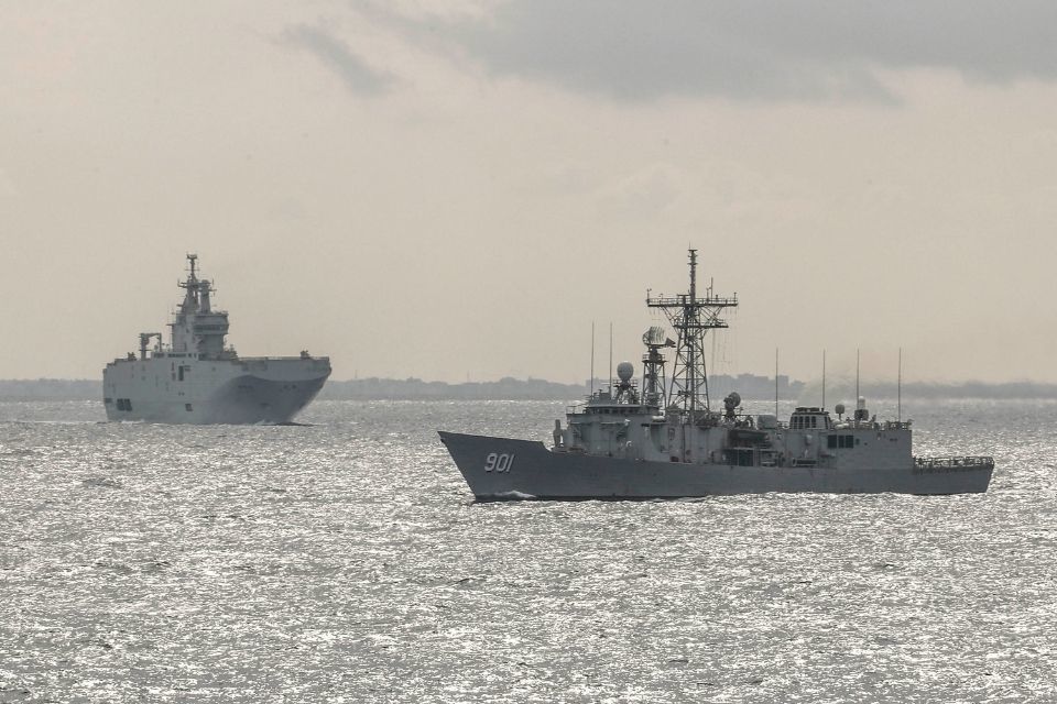 &Beta;&rho;&epsilon;&tau;&alpha;&nu;&iota;&kappa;ά &kappa;&alpha;&iota; &alpha;&iota;&gamma;&upsilon;&pi;&tau;&iota;&alpha;&kappa;ά &pi;&omicron;&lambda;&epsilon;&mu;&iota;&kappa;ά &pi;&lambda;&omicron;ί&alpha; &sigma;&epsilon; &kappa;&omicron;&iota;&nu;ή ά&sigma;&kappa;&eta;&sigma;&eta; &sigma;&tau;&eta; &Mu;&epsilon;&sigma;ό&gamma;&epsilon;&iota;&omicron;