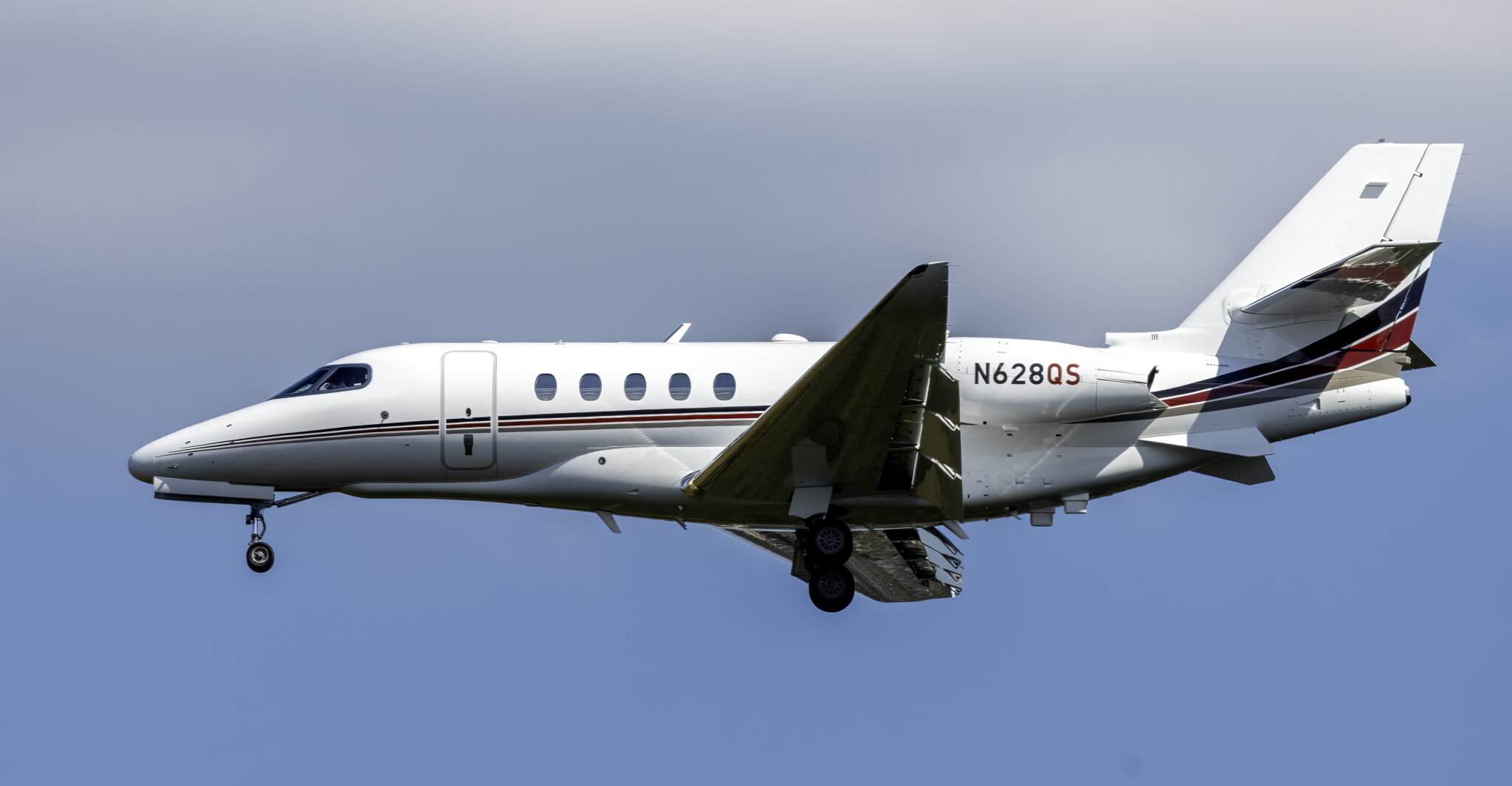 Cessna Citation Latitude N628QS της NetJets σε τελική προσέγγιση