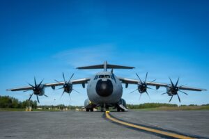 Βρετανικό μεταγωγικό A400M Atlas σε πτήση